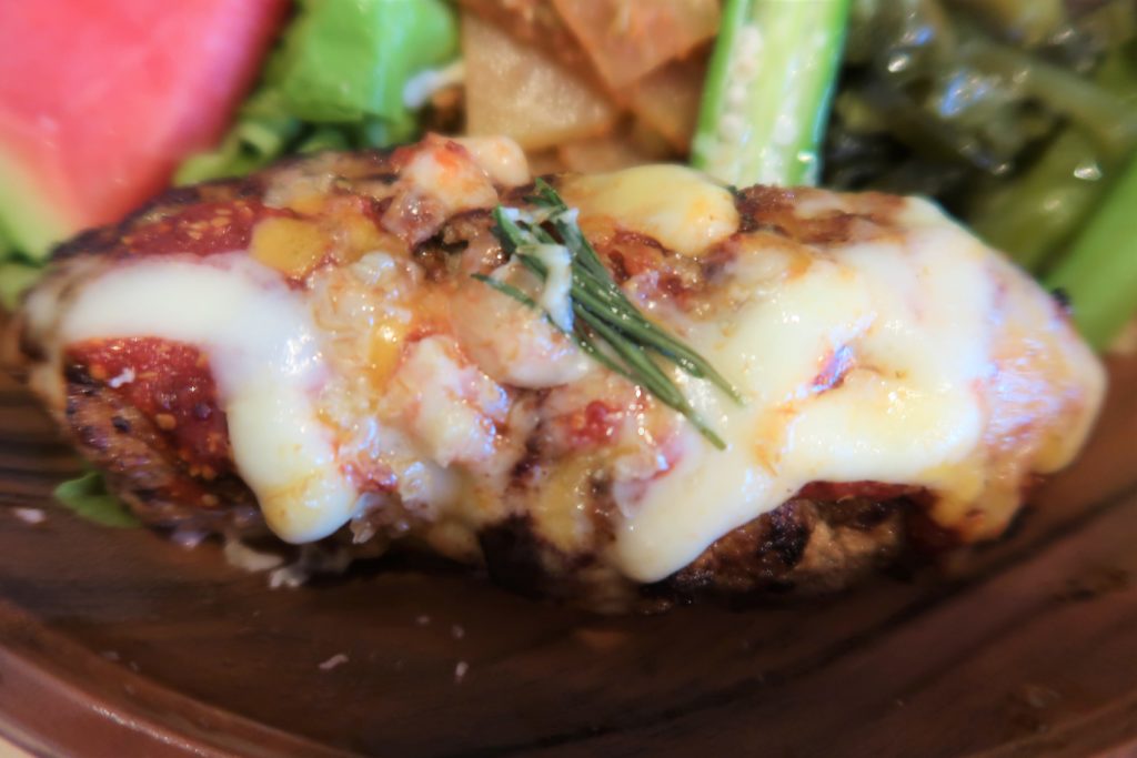 ヘルシーおいしい 那覇 西町 ピパーチキッチン の沖縄素材を使った料理でランチ Chintomo Nomad Life Okinawa Now